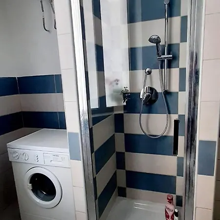 Rosso Corallo A Tre Minuti Dal Mare Disponibile Piano Terra Indipendente Sul Golfo Di Castellammare Appartement *