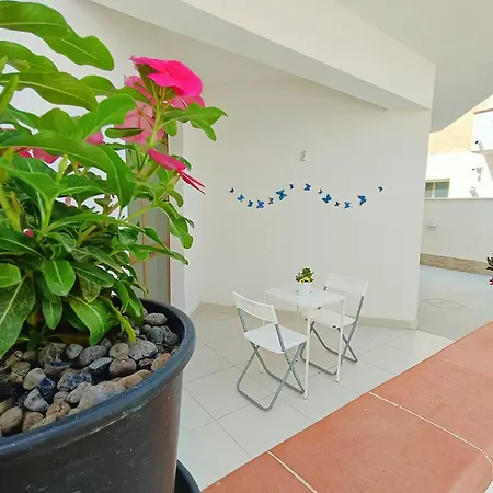Appartement Rosso Corallo A Tre Minuti Dal Mare Disponibile Piano Terra Indipendente Sul Golfo Di Castellammare *